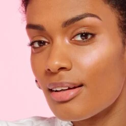 L’Oréal Paris 01 Iconoc Glow Highlighter - Poeder Highlighter - 9 Gr. -Cosmetisch Korting 1200x1200 177