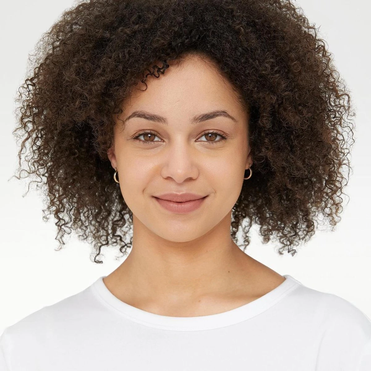 Rimmel London Lasting Finish Foundation - 300 Sand 7 Rimmel London Lasting Finish Foundation - 300 Sand - Afbeelding 7