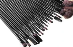 Make-up Kwasten Set - Professionele Kwasten - 24-delig Met Tasje - Cosmetica Kwasten - Zwart - Rheme 25 Make-up Kwasten Set - Professionele Kwasten - 24-delig Met Tasje - Cosmetica Kwasten - Zwart - Rheme -Cosmetisch Korting 1200x776 2