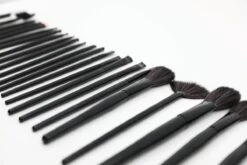 De Ultieme Make-up Ervaring: Cosmetische Spiegel Met 16 LED's En Set Van 24 Professionele Make-up Kwasten - Perfect Voor Een Vlekkeloze En Verlichte Look! Spiegel - Kwasten - Make-up Kwasten - Make-up Spiegel - Verlichting - LED - -Cosmetisch Korting 1200x800 26