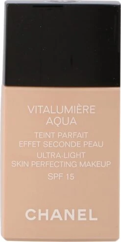 Chanel Vitalumiere Aqua Foundation - 30 Beige - SPF15 - 30 Ml -Cosmetisch Korting 600x1200 1