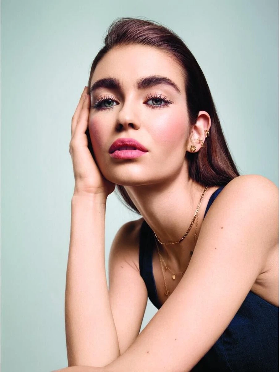 Rimmel London Lasting Finish Foundation - 300 Sand 4 Rimmel London Lasting Finish Foundation - 300 Sand - Afbeelding 4