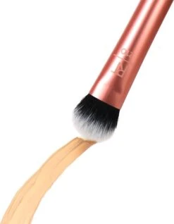 Real Techniques Expert Concealer Brush - Concealer Kwast -Cosmetisch Korting 932x1200 2
