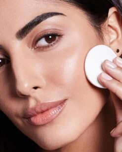 Max Factor Miracle Touch Compact Foundation - 070 Natural -Cosmetisch Korting 960x1200